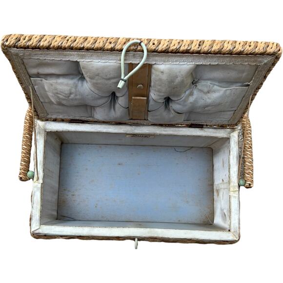 Dritz Handled Raised Sewing Storage Box - Picture 5 of 6